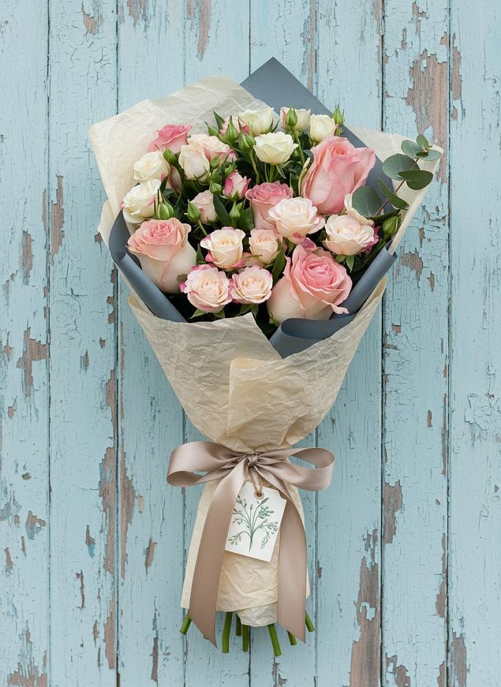 Букет нежный и розовый в Лянторе Букет цветов из: Розы в Лянторе