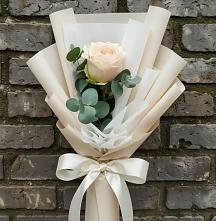 Букет Королевская звезда в Лянторе Букет цветов из:  Розы в Лянторе