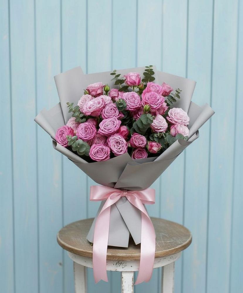 Композиция Яркий комплимент в Лянторе Букет цветов из: Розы в Лянторе