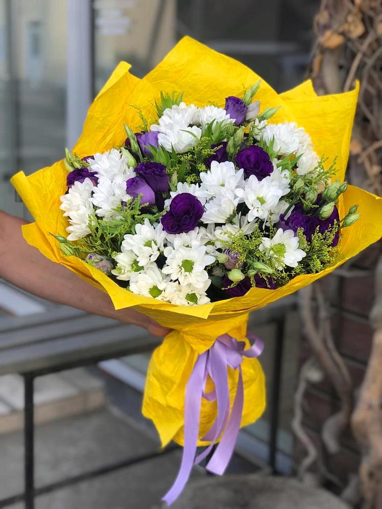 Букет облака в Лянторе Букет цветов из: Ирисы, Хризантемы и Ромашки в Лянторе
