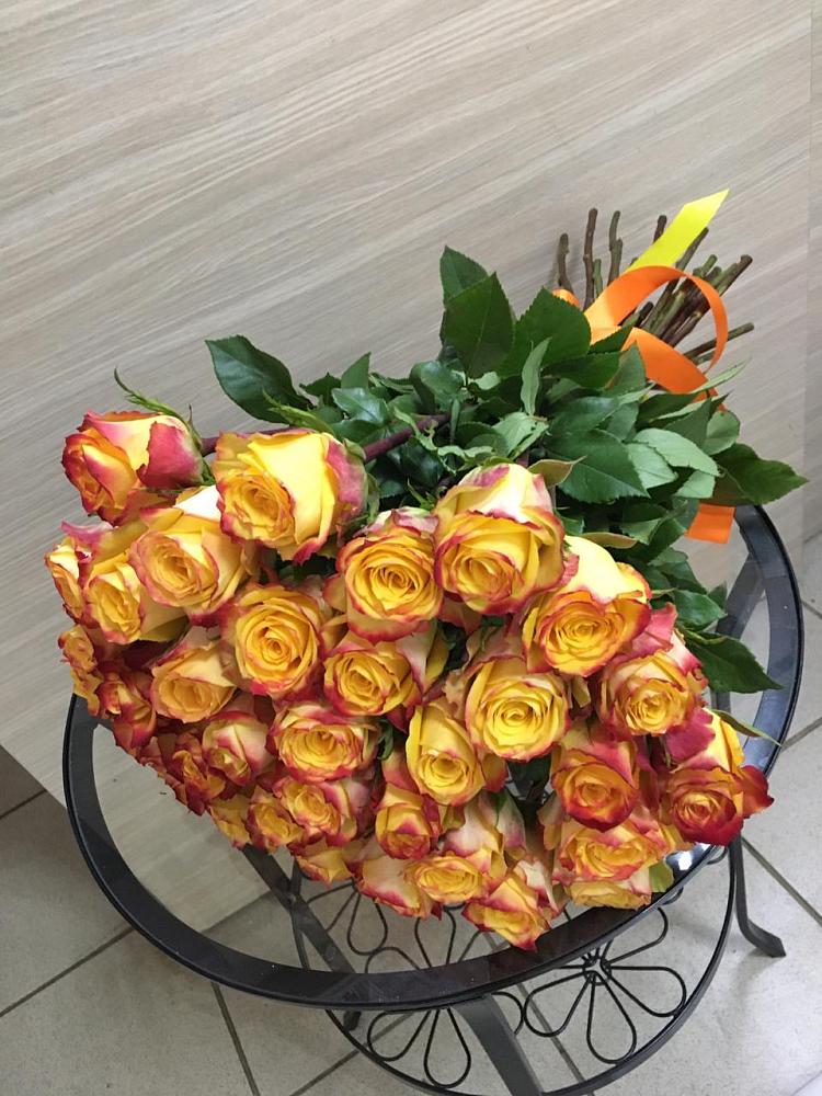 Желтые розы  в Лянторе Букет Желтые розы в Лянторе