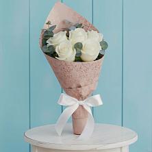 Букет контраст в Лянторе Букет цветов из:  Розы в Лянторе