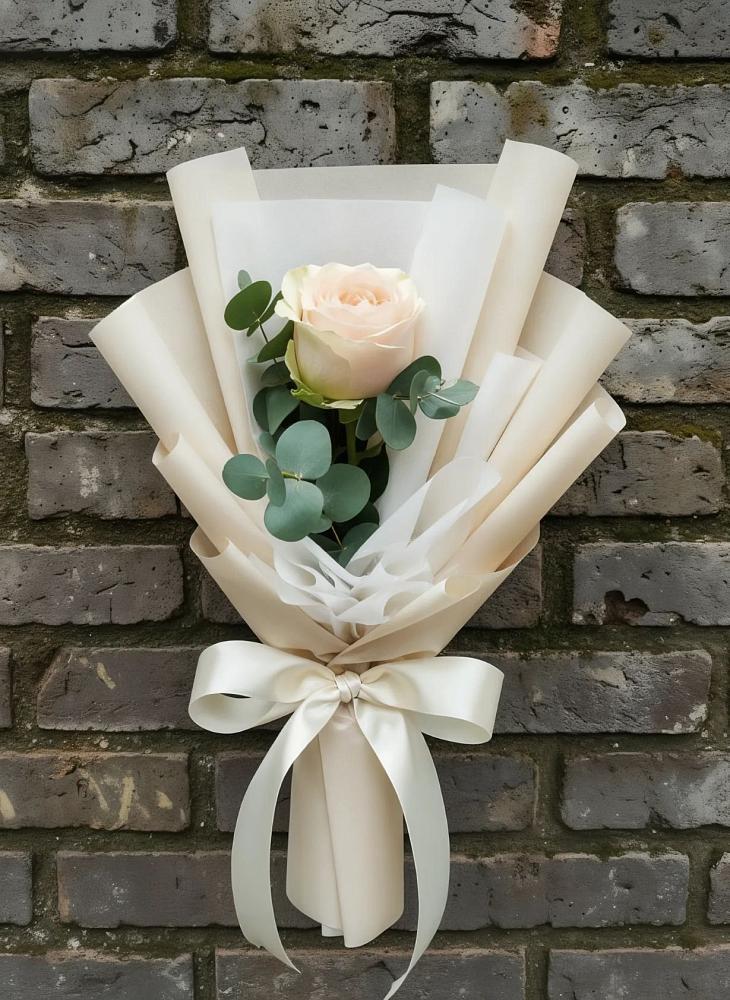 Букет Королевская звезда в Лянторе Букет цветов из: Розы в Лянторе