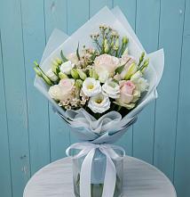 Букет очаровательный аромат в Лянторе Букет цветов из:  Розы и Лизиантусы в Лянторе