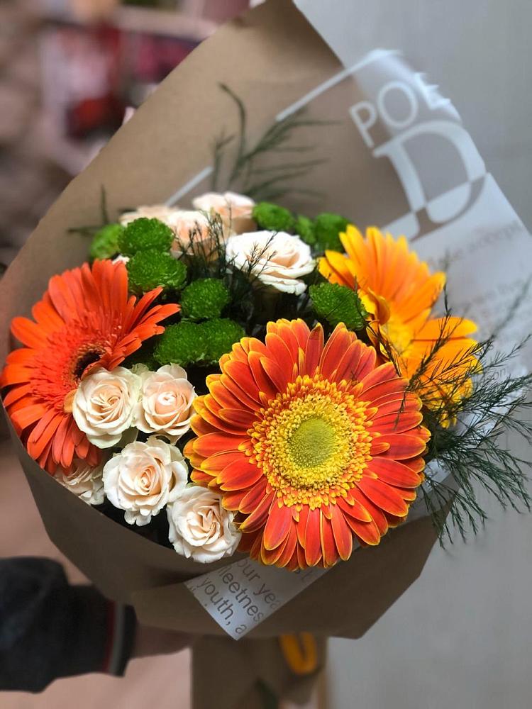 Букет цветов из: Герберы, Хризантемы и Розы в Лянторе