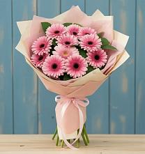 Букет пурпурно-розовый в Лянторе Букет цветов из:  Герберы в Лянторе