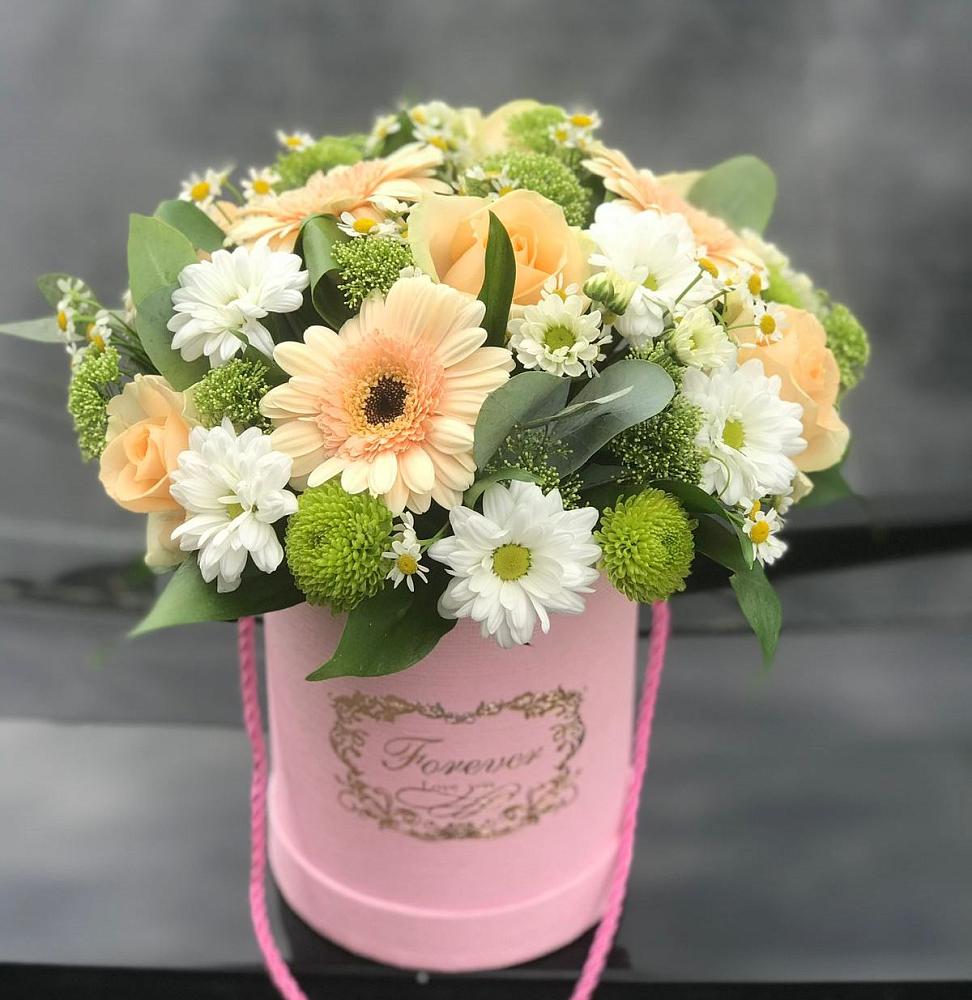 Композиция маленькая прелесть в Лянторе Цветочная композиция из Розы, Герберы и Хризантемы в шляпной коробке в Лянторе